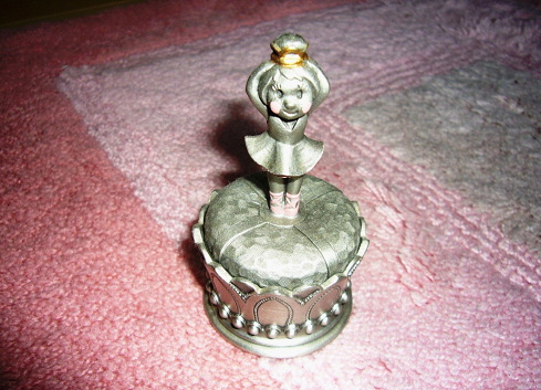 シンガポールで買った小物入れ